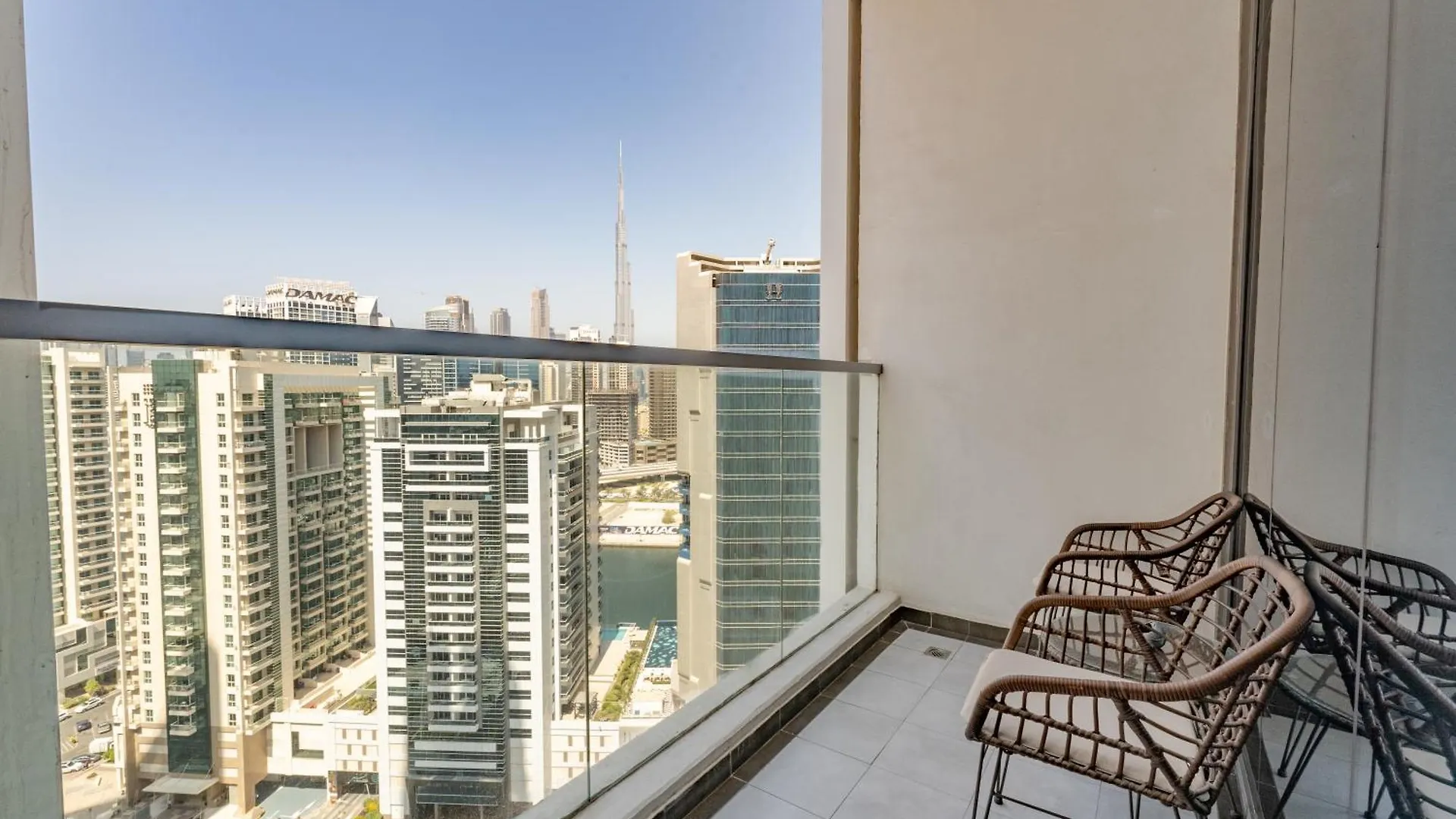 דירות דובאי Fam Living - Bayz Tower By Danube - Business Bay איחוד האמירויות הערביות