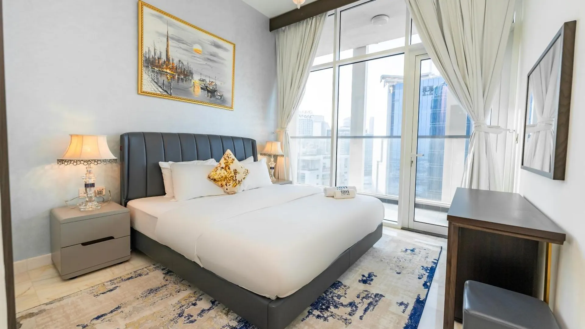 דירות דובאי Fam Living - Bayz Tower By Danube - Business Bay
